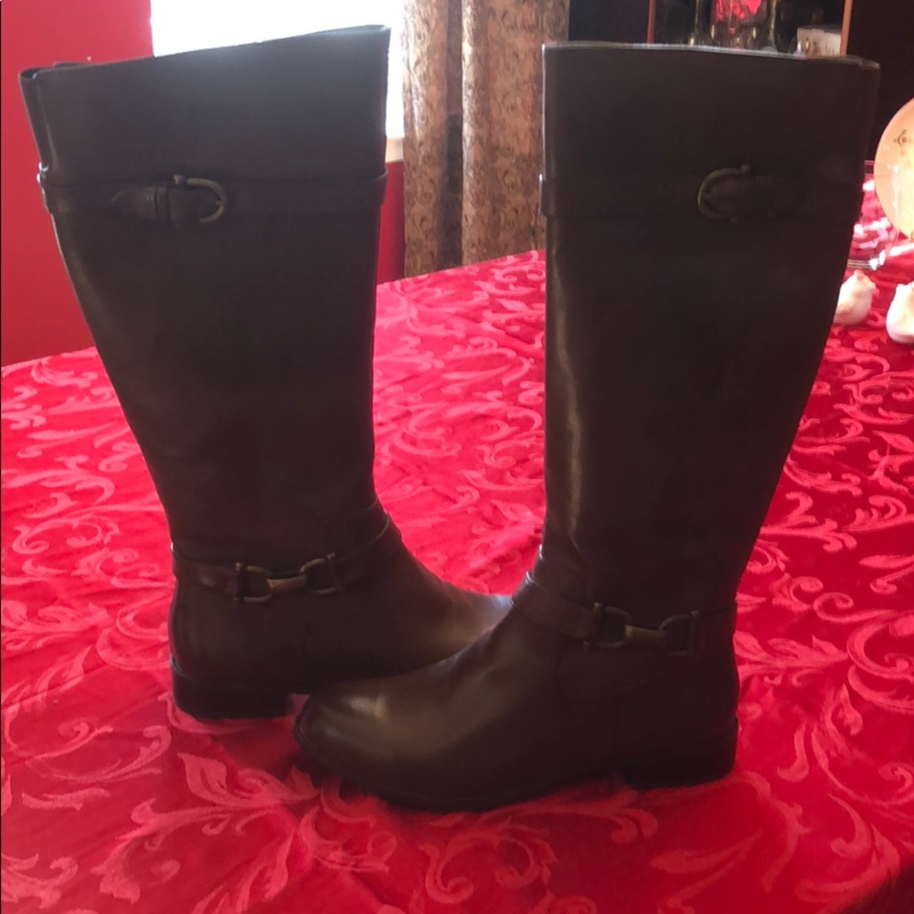 Riding style boots